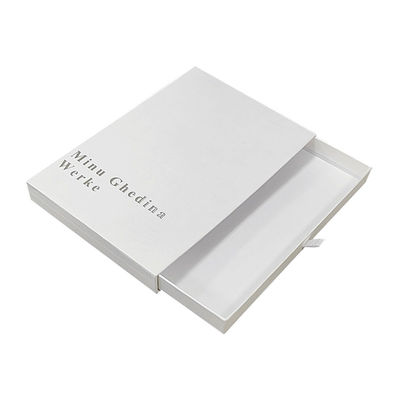 सफेद छोटी उपहार पैकेजिंग बॉक्स