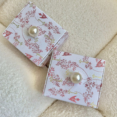 लक्जरी कस्टम आभूषण बॉक्स और घड़ी बॉक्स कोफ्रेट Bijoux Personalizado अंगूठियों के लिए सुरुचिपूर्ण पैकेजिंग हार और घड़ियों