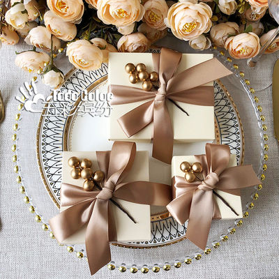 कस्टम बायोडिग्रेडेबल पैकेजिंग शादी का पक्ष सौंदर्य प्रसाधन के लिए उपहार बॉक्स पार्टियों घटनाओं