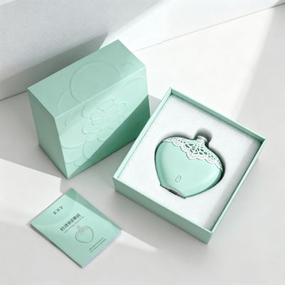 कस्टम यूनिक 50ml परफ्यूम गिफ्ट सेट बॉक्स महिलाओं का गुलाबी कठोर ढक्कन और बेस बॉक्स एरोमाथेरेपी पैकेजिंग पेपर से बना