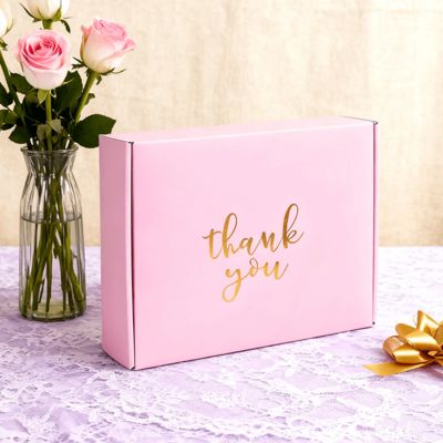 नालीदार पुन: प्रयोज्य बायोडिग्रेडेबल उपहार पैकेजिंग जूते कपड़े स्पंज लाइन वाले पोस्टल मेलर शिपिंग