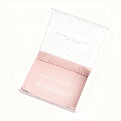 उच्च अंत लक्जरी कपड़े पैकेज अनुकूलित पर्यावरण के अनुकूल चुंबकीय तह उपहार पेपर बॉक्स अंडरवियर के लिए