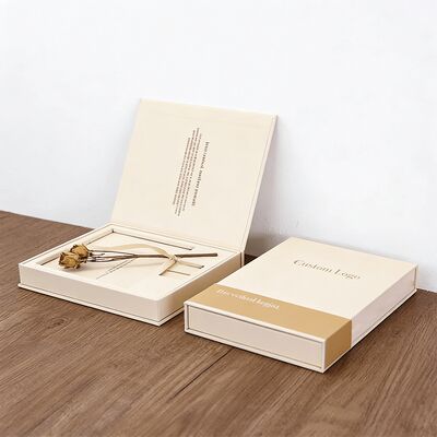 कस्टम लोगो फैशन ईवा कठोर कार्डबोर्ड खेल कार्ड के लिए चुंबकीय उपहार पैकेजिंग बॉक्स